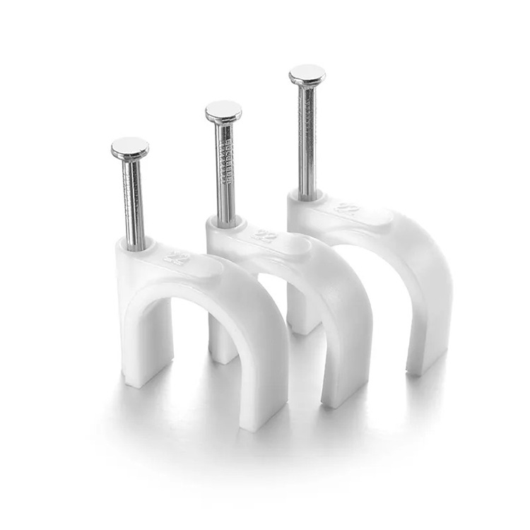 W jaki sposób płaskie zaciski kablowe poprawiają efektywność prowadzenia kabli?